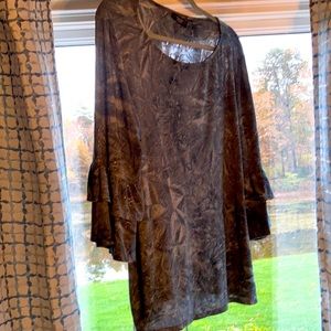 USES TUNIC GREAT CONDITION